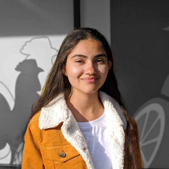 Meet your Posher, Allison - Picture 1 of 1